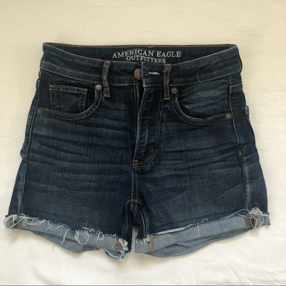 Dark Wash American Eagle High Waisted Shorts!